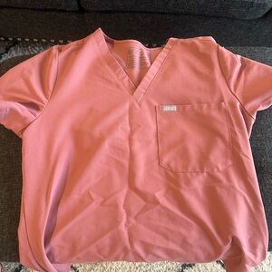 Figs Chalk Pink Set Catarina top with joggers